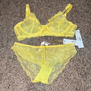 Hustler Hollywood 2 piece lingerie